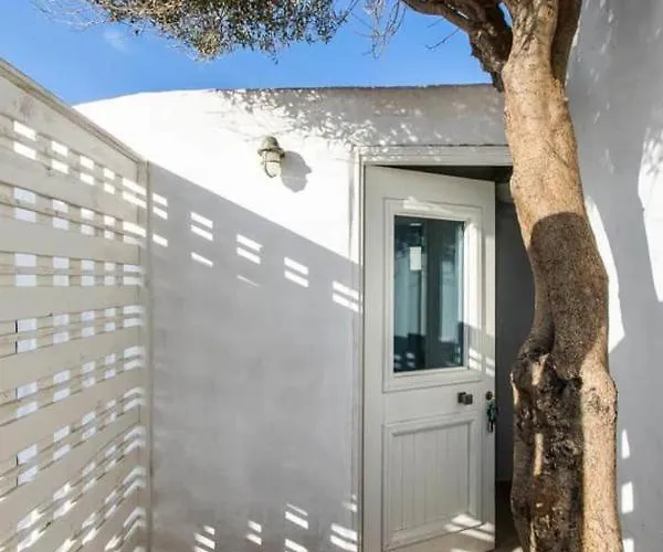 Meltemi House By Opus Daire